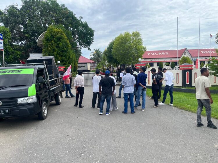 Aksi Cipayung Plus di Namlea Soroti Dugaan Keterlibatan WNA di Tambang Gunung Botak