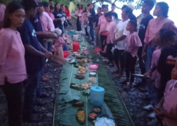 Tauran: Makan Patita Simbol Persekutuan Hidup Orang Basudara di Negeri Wasia